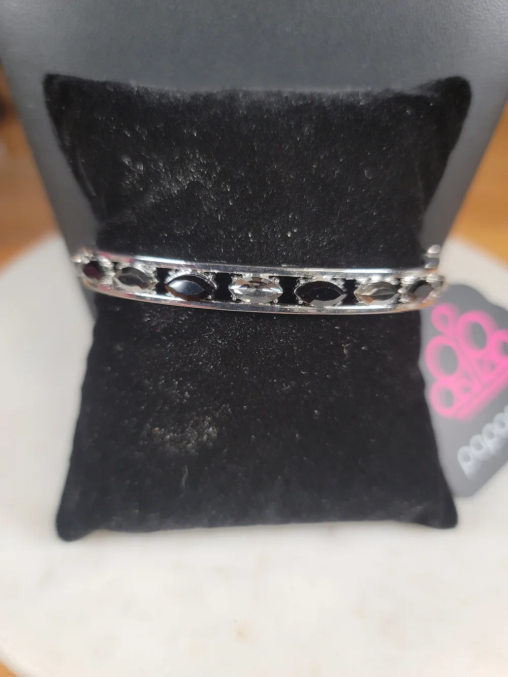 Paparazzi Black Teardrop Necklace and Bracelet Set - Picture 3 of 3